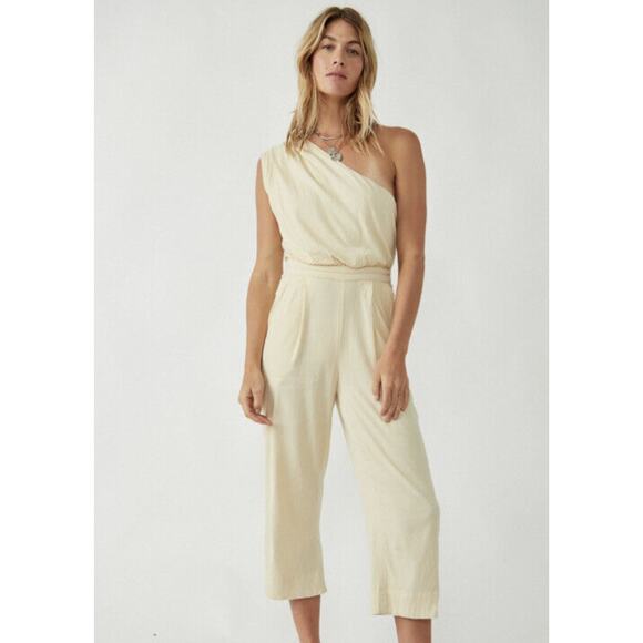 Free People Avery One Shoulder Jumpsuit Wide Leg Pockets Cream Ivory US 4 NWT - Picture 1 of 16